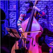 Clases de contrabajo y bajo eléctrico presenciales y on line